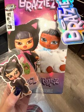 JADE BRATZIEZ BRAND NEW